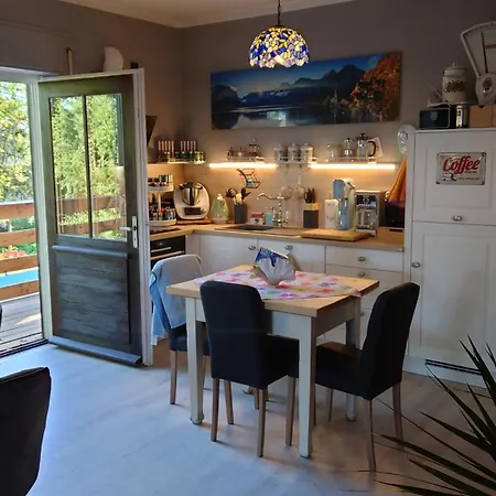 Extravagante Luxuswohnung Mit Viel Privatsphaere Niederdorla